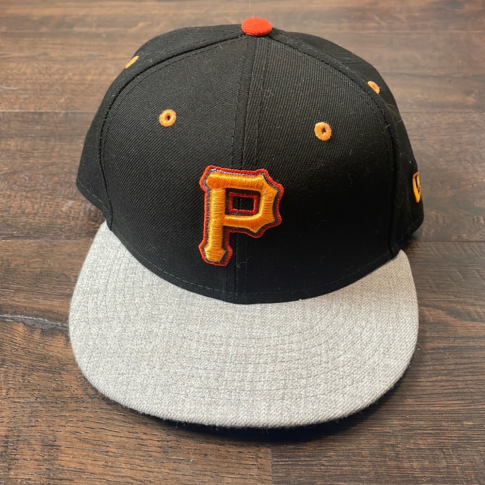 NEW ERA HAT youth snap back Pittsburgh Pirates 9fifty black gray gold flat brim